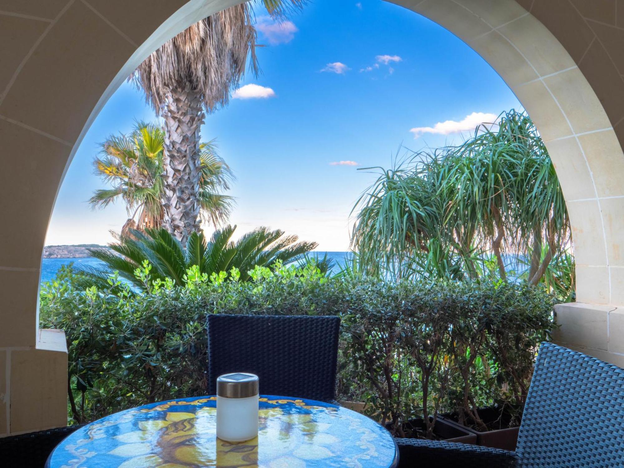 Villa Palma - Sunset Sea Views With Pool, Jacuzzi, Sauna And Games Room Mellieha Luaran gambar