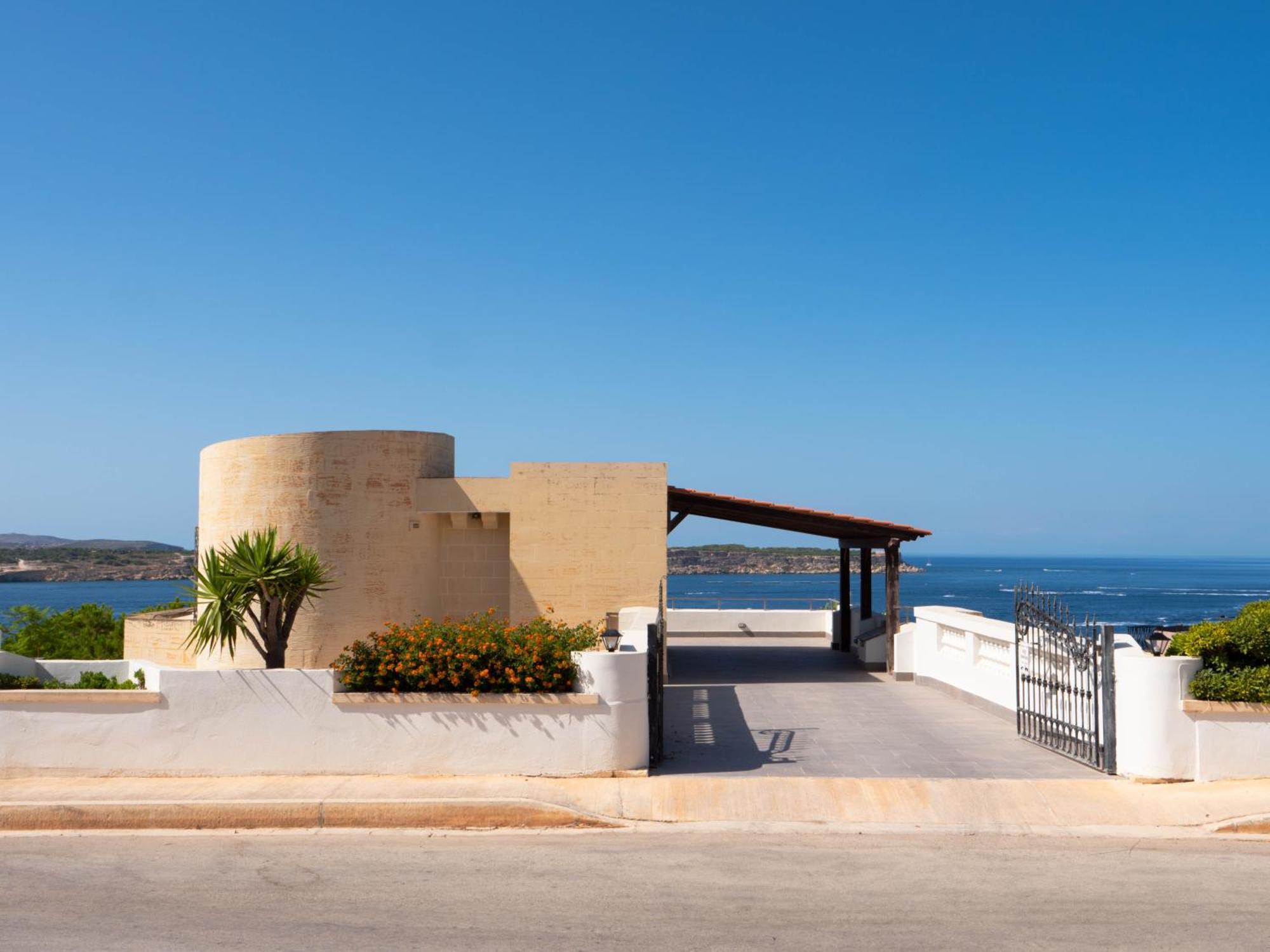 Villa Palma - Sunset Sea Views With Pool, Jacuzzi, Sauna And Games Room Mellieha Luaran gambar
